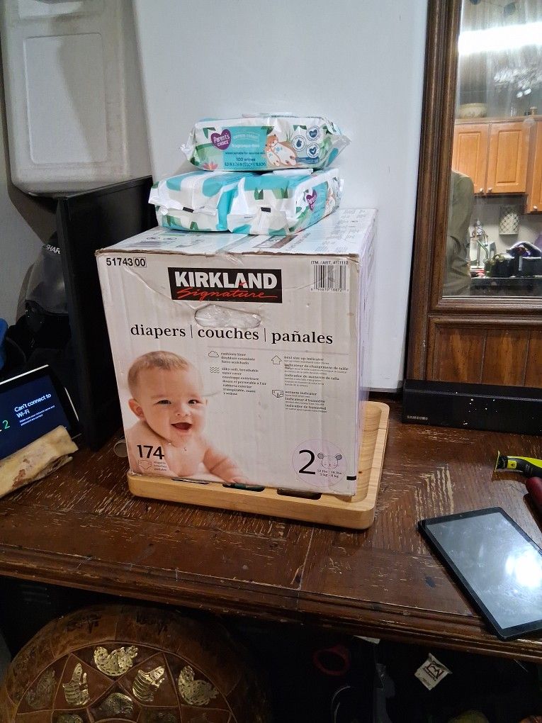 Kirkland Diapers (Brand New 174 Count)