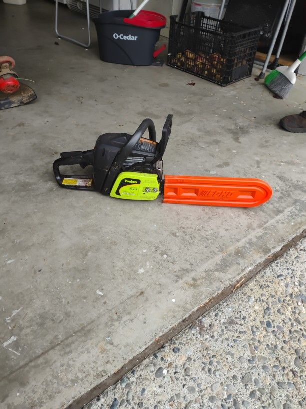 Poulan GAS Chain Saw