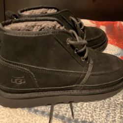 Men’s Size 10 black uggs