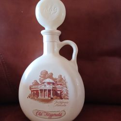 Vintage Collectable  1849 Monticello  Decanter 