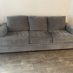 Comfortable 3 Cushion Couch