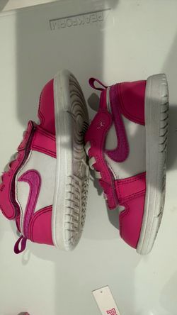 Toddler girl nike dunks
