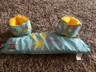 Speedo Kids Swim Vest with Arm Floaties