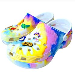 Crocs Classic Tie Dye Graphic Clog  Shoes.