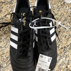 Brand new Adidas Men’s Copa Mundial Leather Clears Size 9 1/2