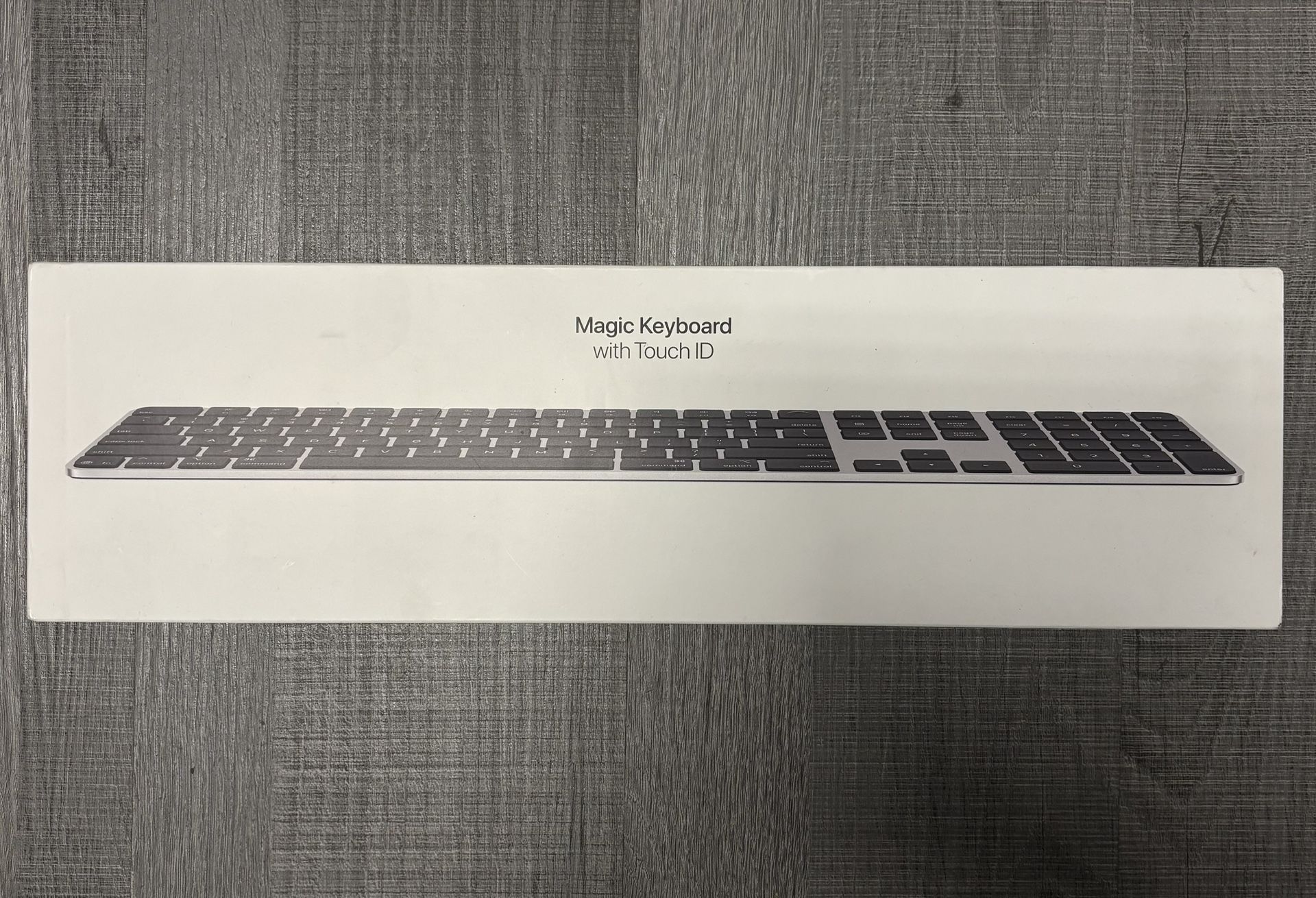 Magic Keyboard with Touch ID and Numeric Keypad for Mac models with Apple silicon (USB-C)