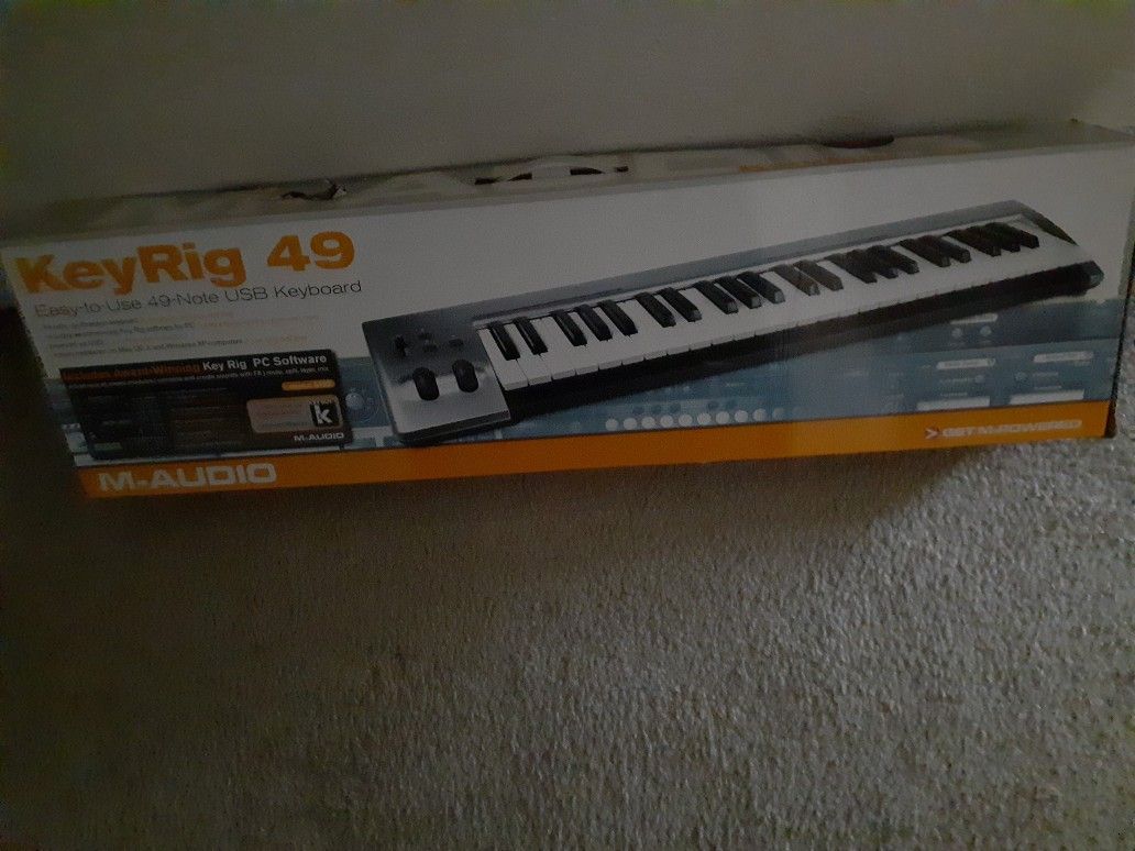 M-Audio KeyRig 49 MIDI USB keyboard