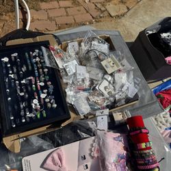 Garage sale Today Sunday All Day 