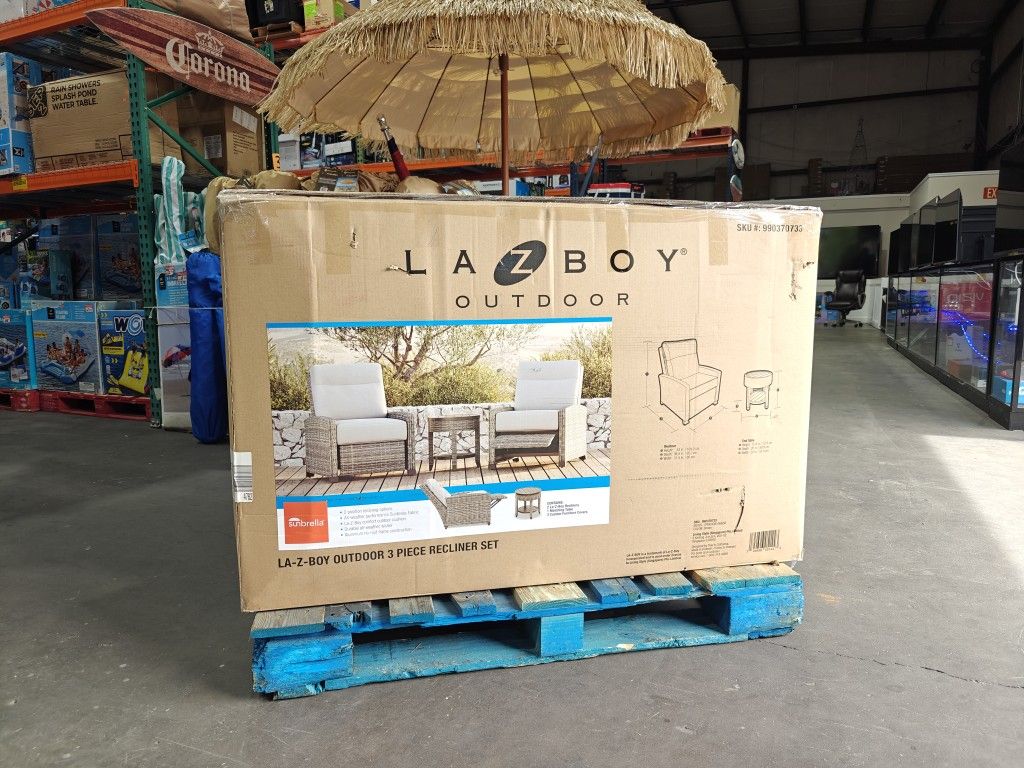 La-Z-Boy Outdoor Recliner Set