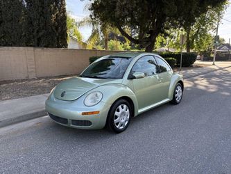 2010 Volkswagen New Beetle