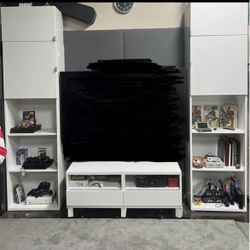 TV STORAGE 