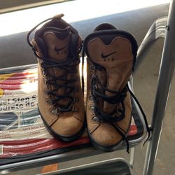Nike Boots  Hiking ,Snow  $35
