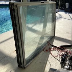 4 Sliding glass doors for free