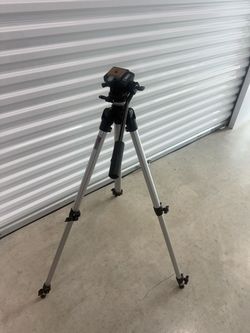 Classic Bogen Manfrotto 3011 Tripod with 3160 Fluid Video Head & Quick Release Plate
