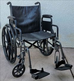 Drive Silver Sport II
Wheelchair!