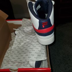 Brand New Fila Mens Shoes Size 13