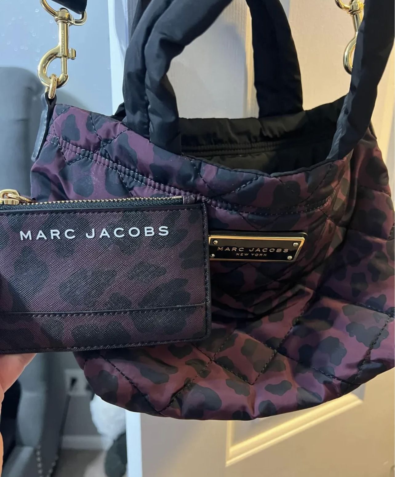 Marc Jacob’s Tote Purse And Matching Wallet