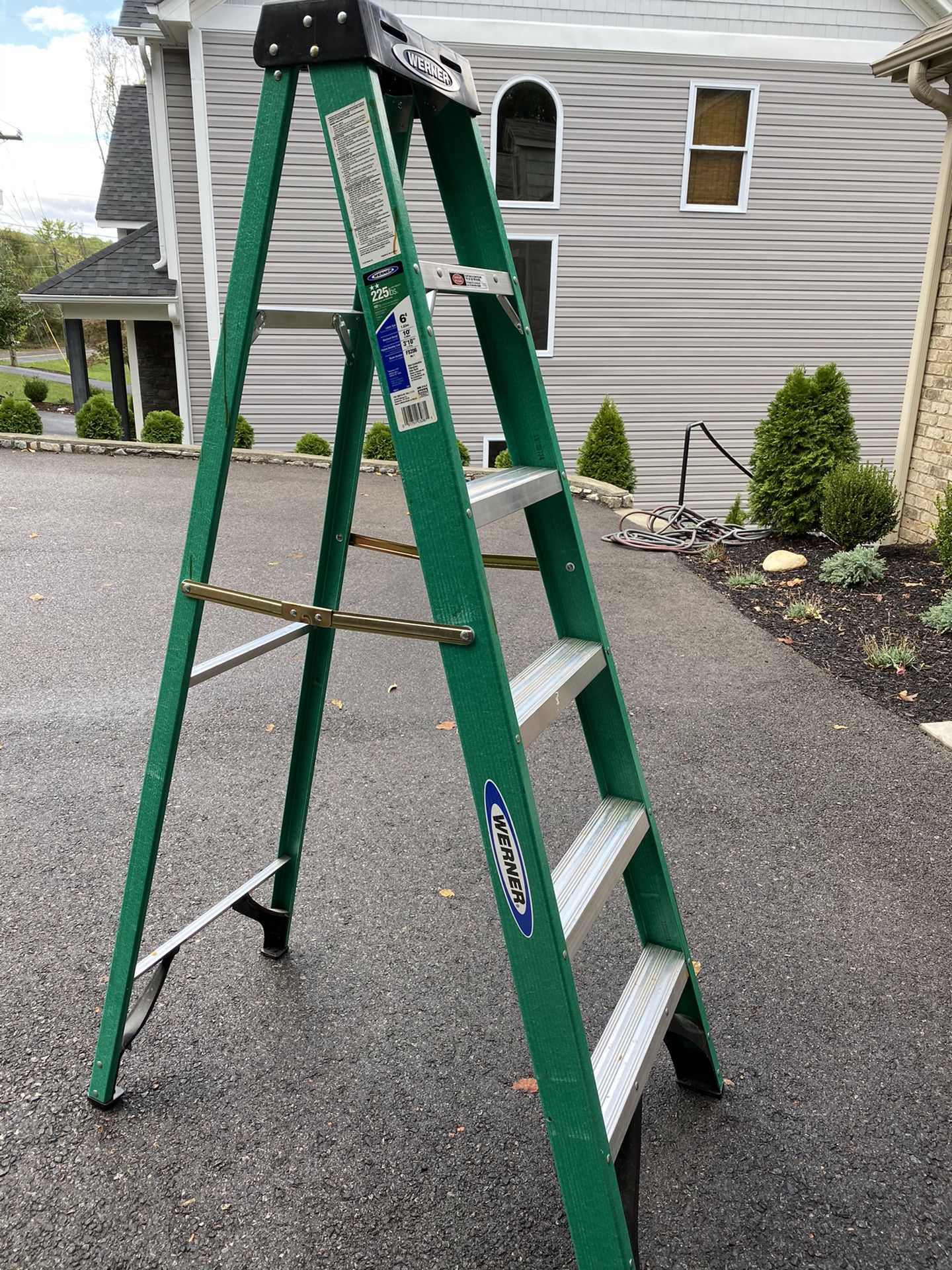 Werner ladder 6ft barely used