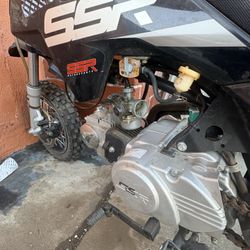 Ssr Dirt bike