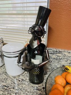 Chef wine holder