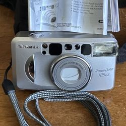 Fujifilm Zoom Date 125 EZ 35mm Film Compact Point & Shoot Camera Silver