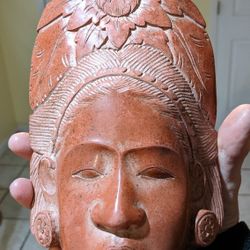 Beautiful Soapstone South American Latin Carving