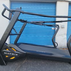 🏃Matrix S Trainer Treadmill 🏃 * Free Delivery 
