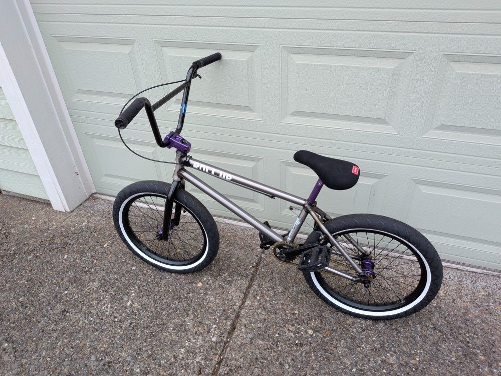Custom Kink/Cinema BMX Bike