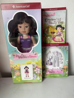 American Girl WellieWishers Emerson Doll w/ Book and Magical Llamacorn Outfit