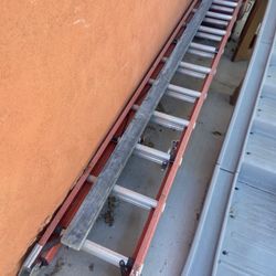 24 ‘ Ft Escalera 