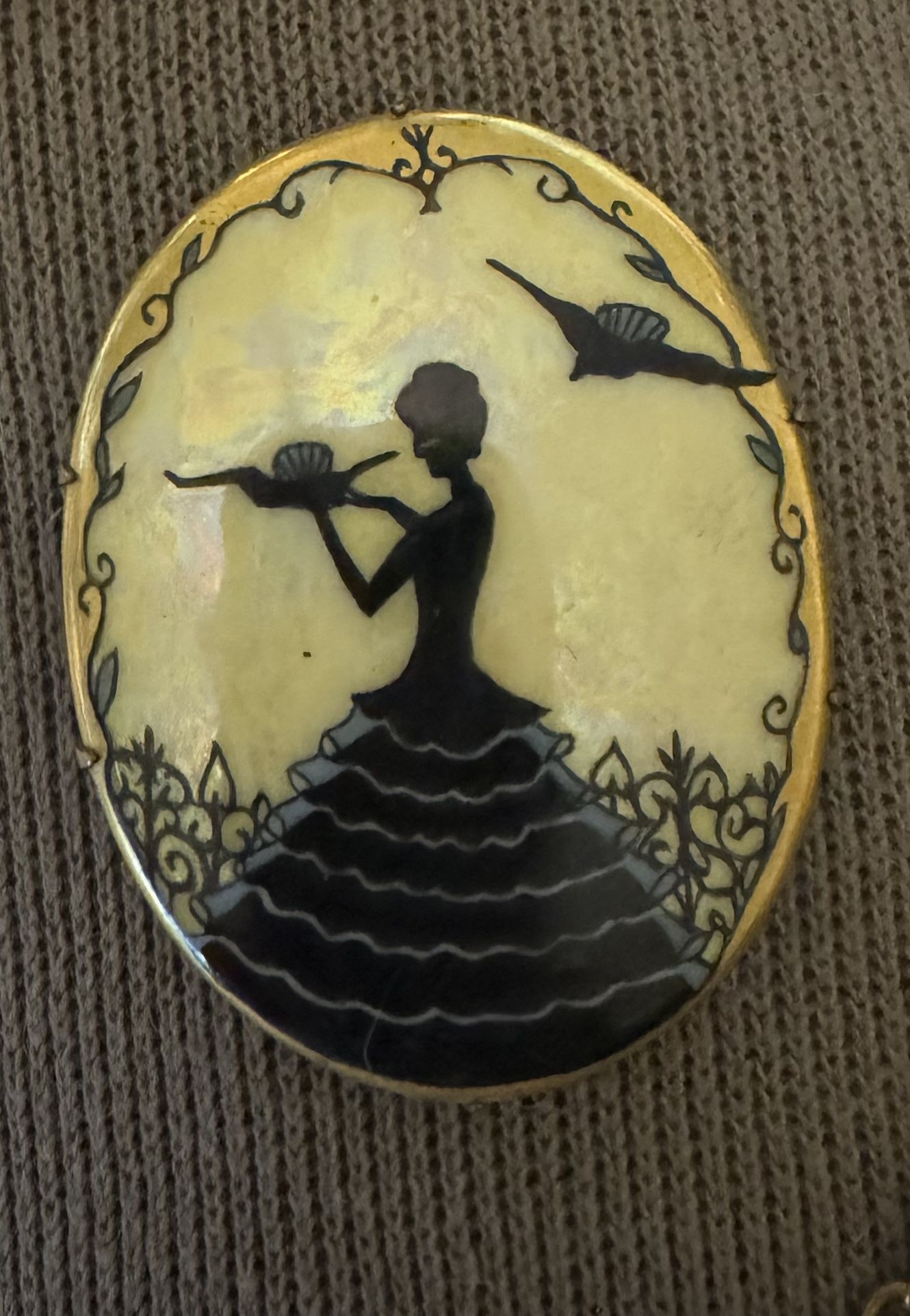 Antique Victorian Silhouette Portrait Brooch Hand Painted Luster Cameo Pin exc cond