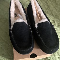 Ugg Slippers 