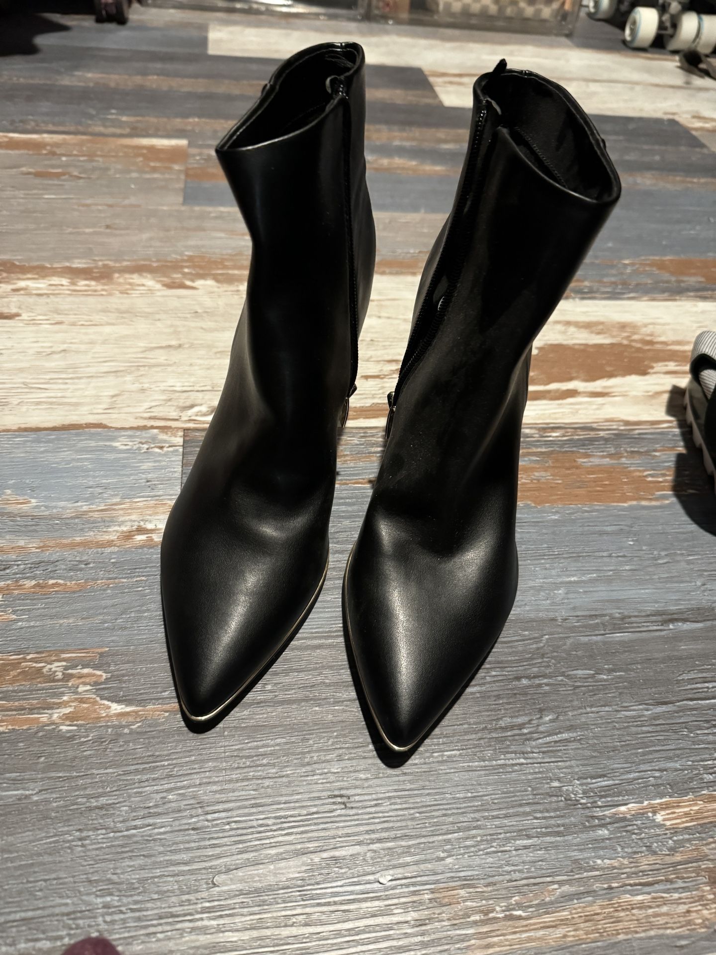 Marc Fisher Black Leather Booties Size 9.5