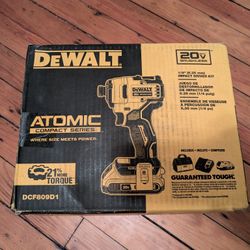 DeWalt Atomic 1/4" Impact Driver Kit