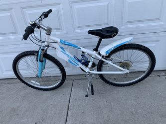 NOVARA MOXIE 24 All TERRIAN for Sale in Rosemead CA OfferUp