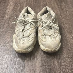 Yeezy 500