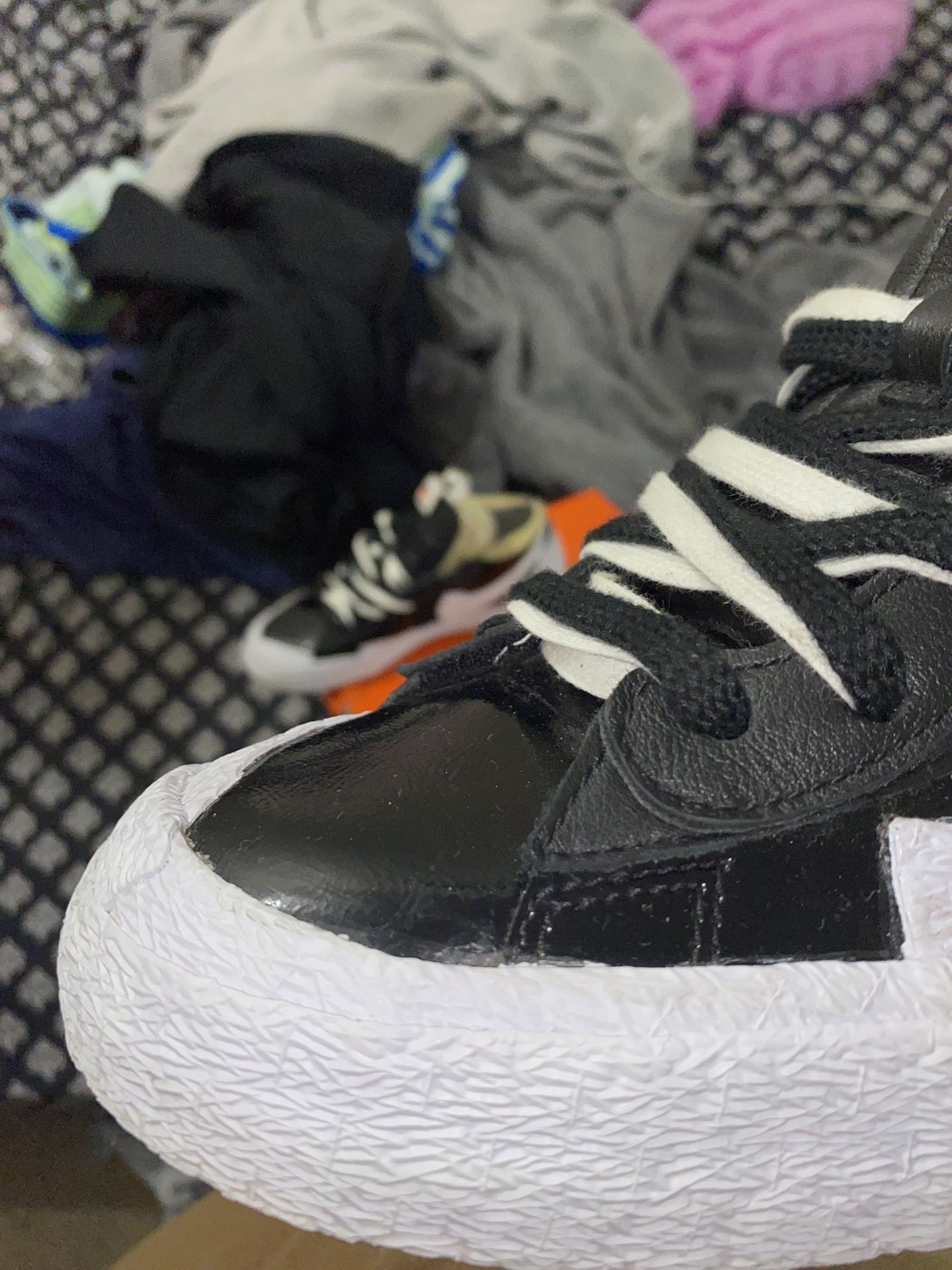 Sakia Nikes