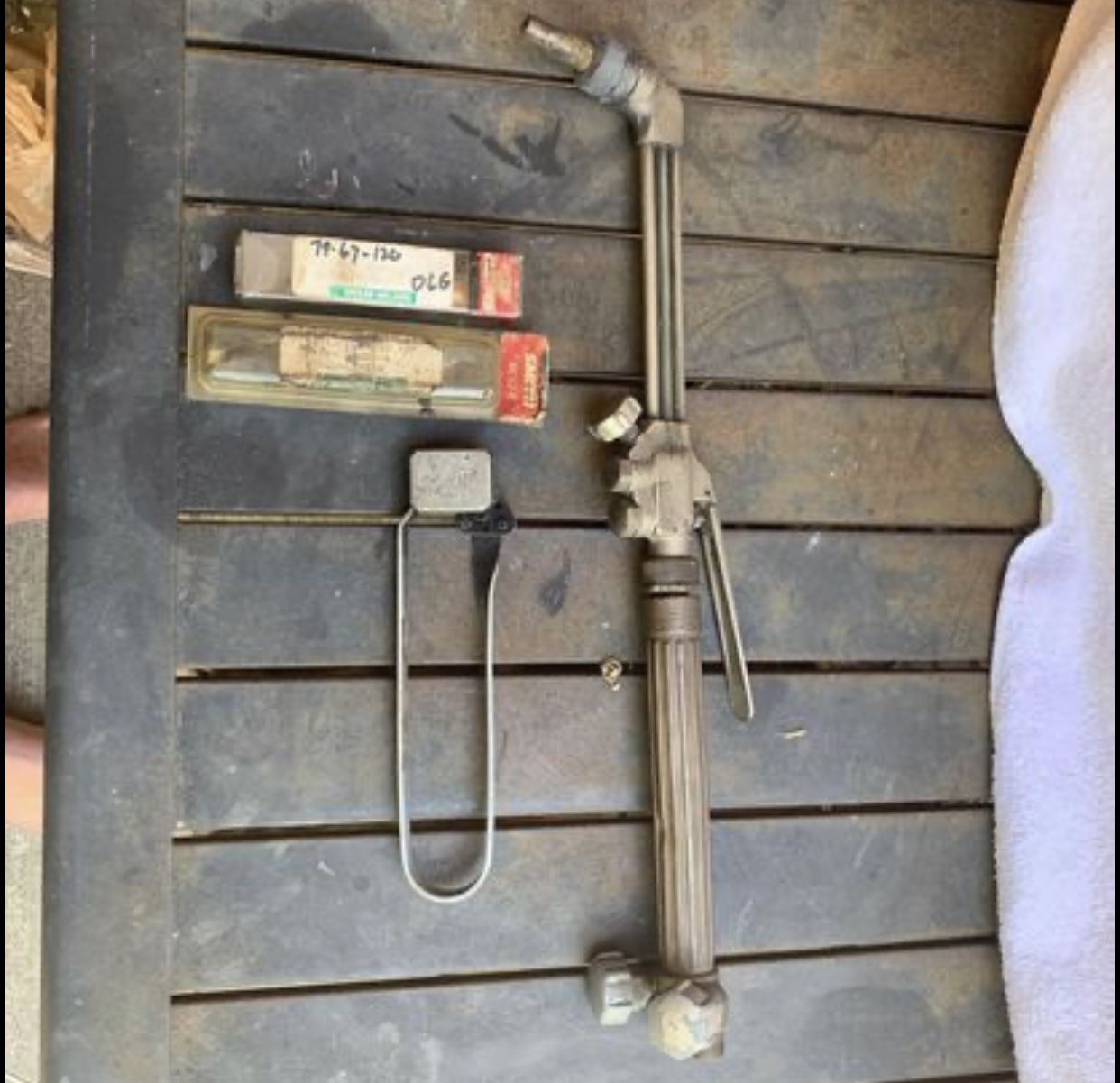 Miller Smith MC505 Cutting Torch, Extra Tips, Striker