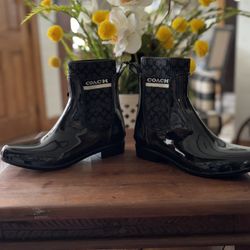 Women’s Coach Size 7.5 Rain Boots .