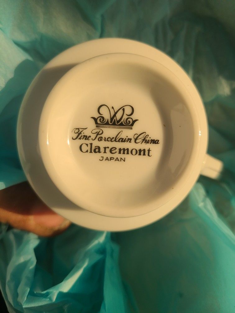 40 Piece Claremont China Set