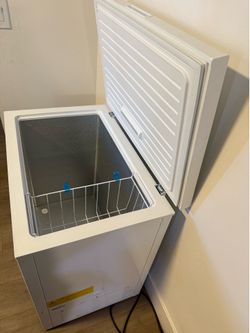 7 Cu Ft Chest Freezer
