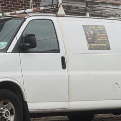 2007 GMC SAVANNA VAN