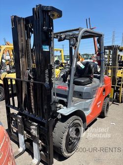 2017 Toyota 8FGU30, 6K Propane Warehouse Forklift