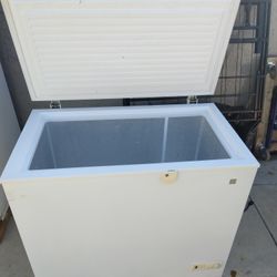 Frezzer G&E Good Condition! G&E!Congelador Buenas Condiciones!