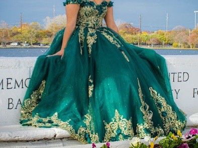 Sweet 16, Prom dress, Quinceañera, Bridesmaid