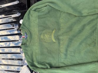 Tommy sweatshirt size small 10$