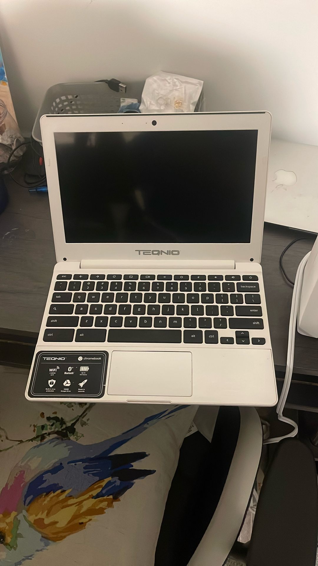 TEQNIO Chromebook
