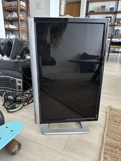 Computer screen Gateway 24”