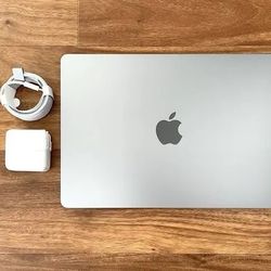 MacBook Air M2 , Like New Purchased 2 Months Ago