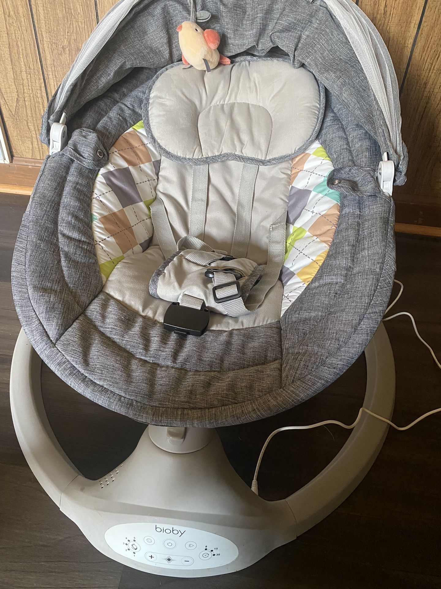 Electric Baby Swing, Bioby Infant Swing Rocker with Remote Control, 5 Sway Speeds, Bluetooth Music, Grey